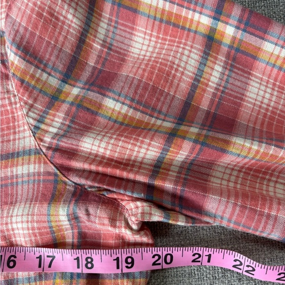 Kuhl Trailside Women’s plaid long sleeve button up shirt Hiking Camping Medium - Picture 6 of 9